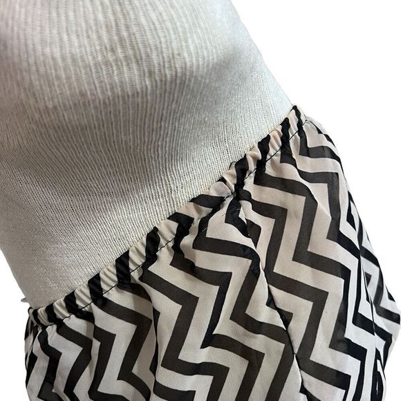 Poetry black and tan chevron high low dress size medium - Picture 4 of 14